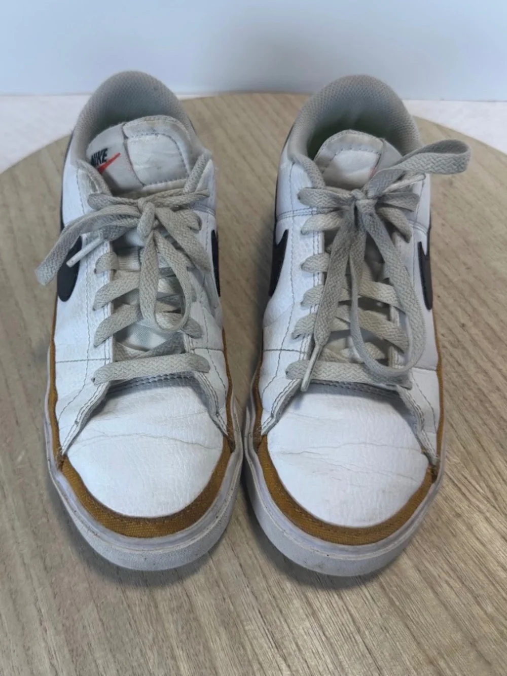 Nike Court Legacy White Black Gum Sneakers Men's 6 Women's 8 UK 5.5 EU 39